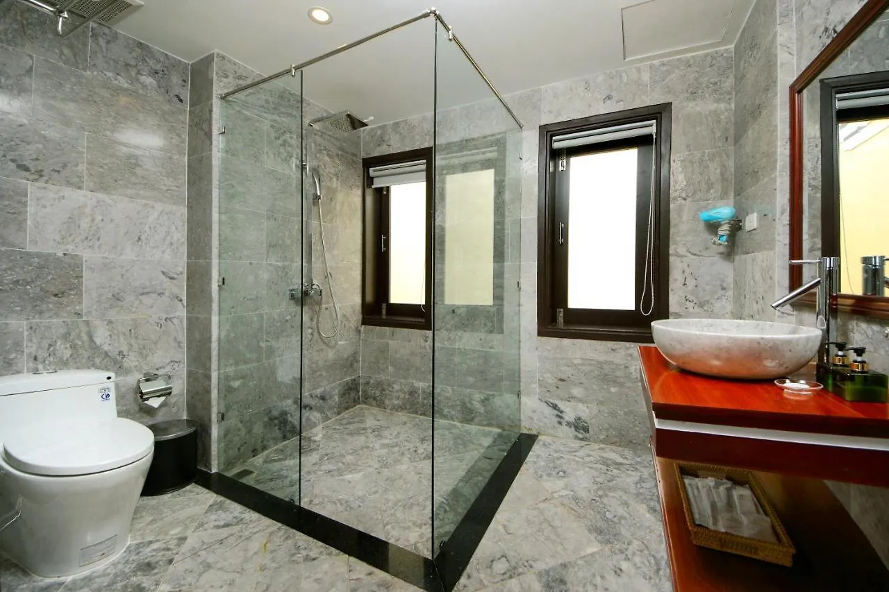 *** Otel Threeway Riverside Villa Hoi An Vietnam