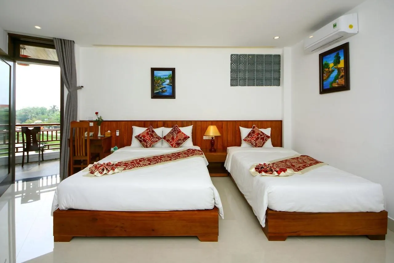 Threeway Riverside Villa Hoi An Otel
