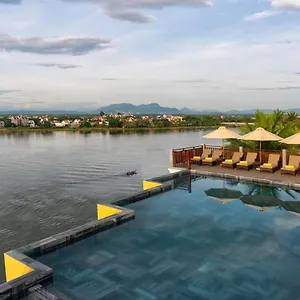 5* מלון Little Riverside . A Luxury &