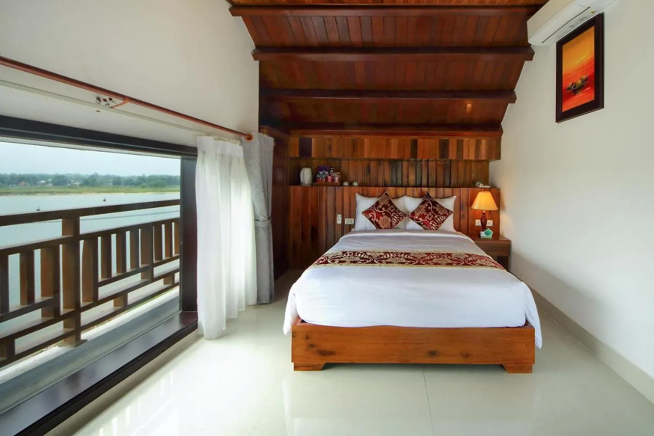 Threeway Riverside Villa Hoi An Vietnam